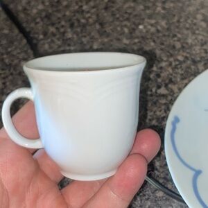 1909 German Elegant White Ceramic Cup